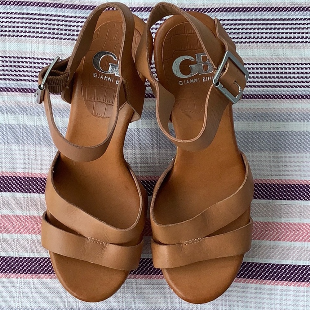 Tan sandals never worn